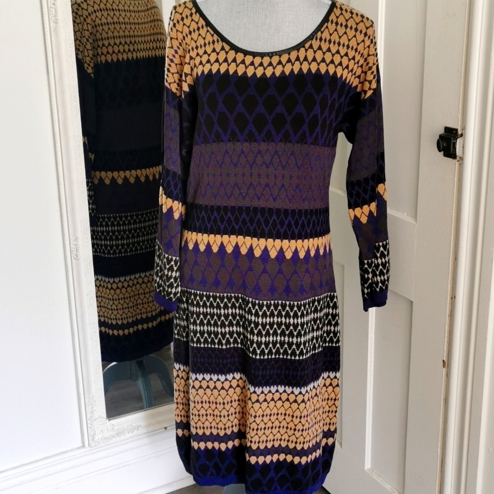 Laundry by Shelli Segal knit sweater. Size large. EUC